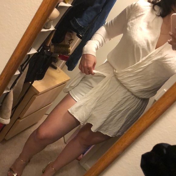 Bcbgirls linen dress - Picture 2 of 2